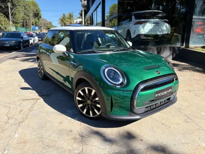 Mini Cooper SE Exclusive 3P (elétrico) 2024