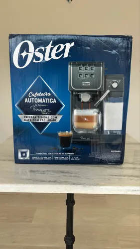 Cafeteira Oster® Primalatte Touch