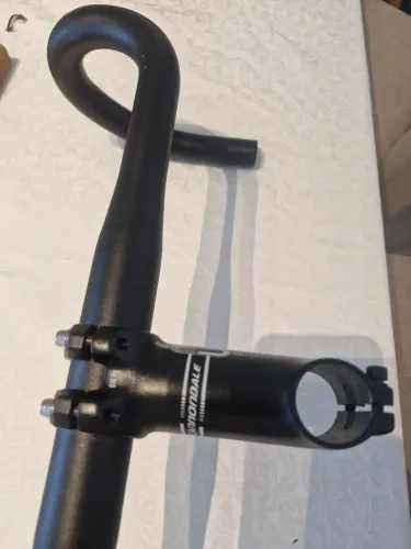 Guidao Cannondale 44 cm com mesa 6cm
