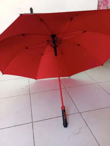 Quada chuva grande e reforçado