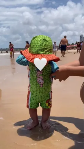 Roupa de praia menino