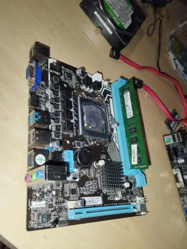 Kit Core i3 2gb 