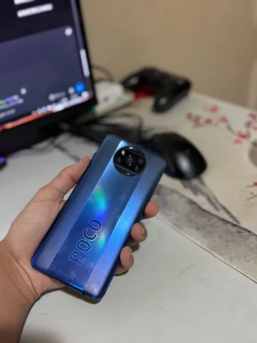 CELULAR POCO X3 PRO COM DEFEITO (PREÇO NEGOCIÁVEL)