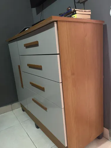CÔMODA