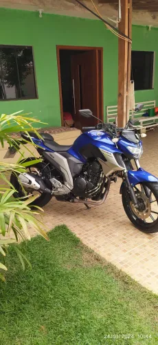 Yamaha Fz250