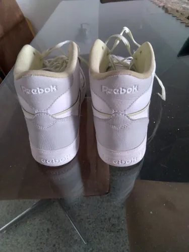 TÊNIS BASQUETEIRA REEBOK seminovo