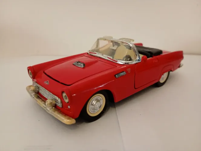 Sunnyside - Miniatura Ford Thunderbird Conversível