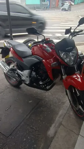 Vendo ou troco cb 300