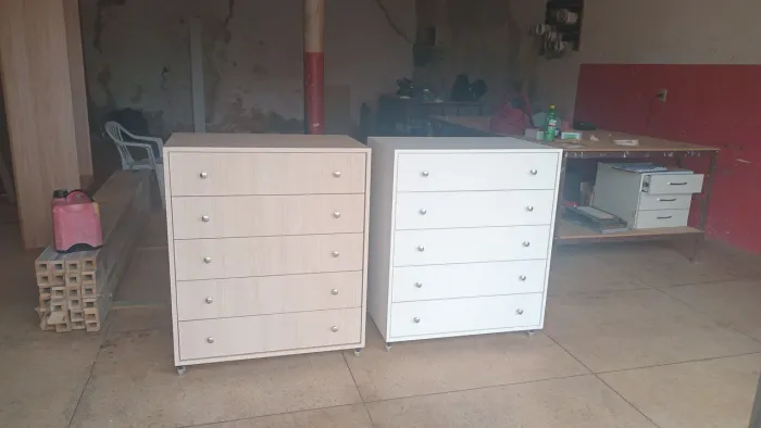 Comada 5 gavetas mdf