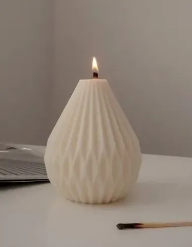 VELA PERFUMADA FORMATO PERA
