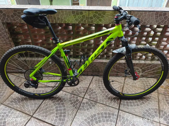 Bike aro 29 first Shelby Shimano deore para trilha 
