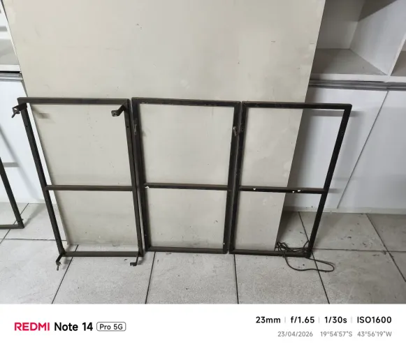 Armação de ferro para banner ou placa 