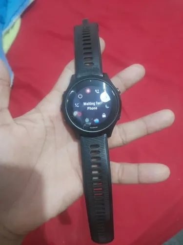 Relógio bom é barato, usado porém novo.. comprei ms não me adaptei com ele