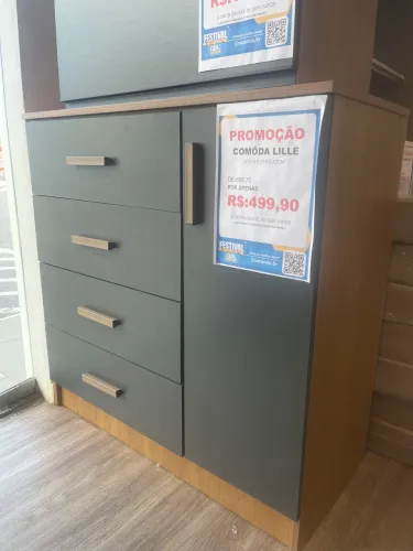 Cômoda 4 gavetas 1 porta