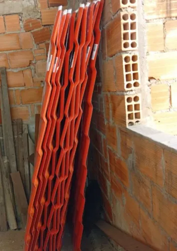 Telhas PVC terracota 197x88 e 100 parafusos fixadores com vedação
