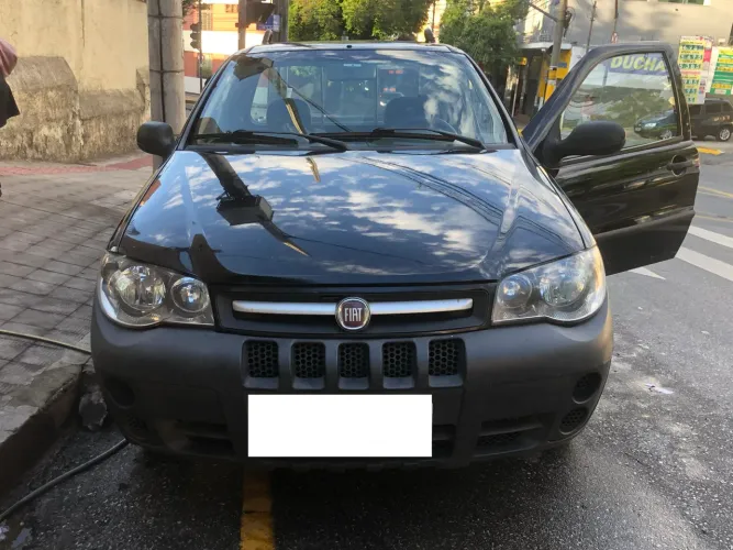 Fiat Strada 1.4 MPI Fire Flex 8V CS 2012