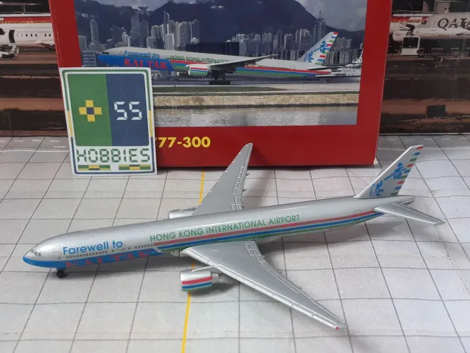 Miniatura Avião Herpa 1/500 Hong Kong International Airport Boeing 777-300ER "Kai Tak"