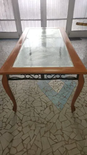 Mesa Clássica Marfim com Tampo de Vidro Bisotê