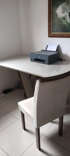 Mesa e cadeiras de jantar 6 lugares