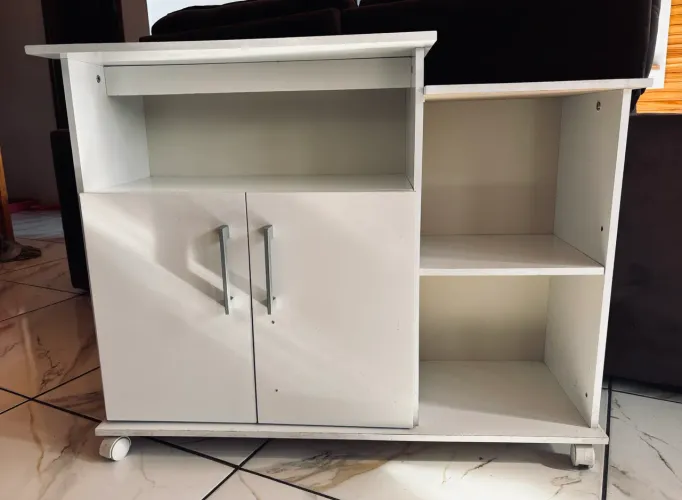 Fruteira/Armário de Rodinhas pra Cozinha com Suporte pra Microondas