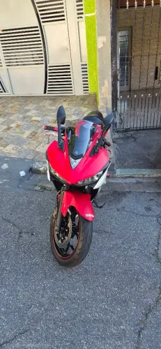 Yamaha R3