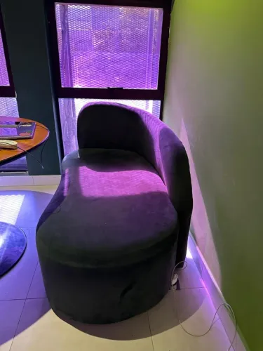 divã recamier curvo verde escuro