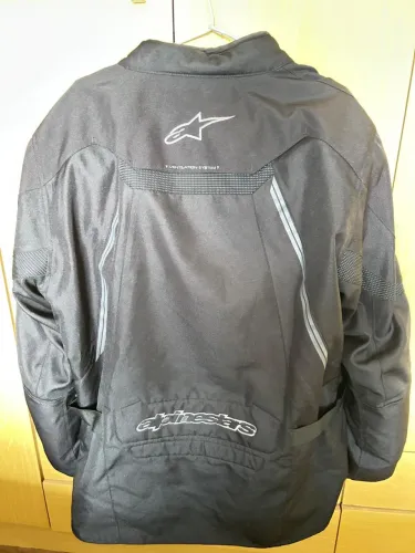 Jaquetas de motos 01 masculina + 01 feminina