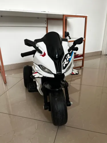 Moto elétrica Infantil