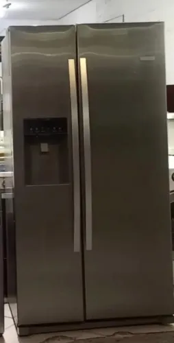 Geladeira duplex 2 portas com água e gelo 