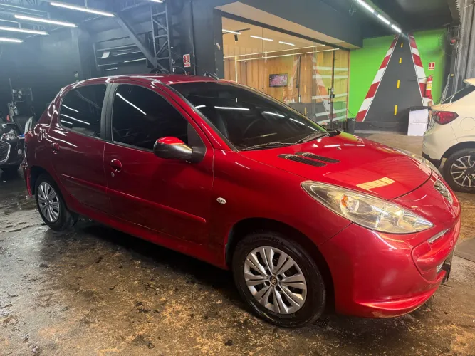Peugeot 207 XR 1.4 Flex 8V 5P 2013