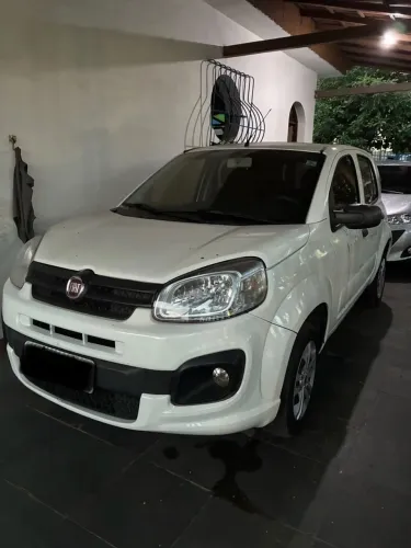 Fiat Uno Attractive 1.0 Flex 6V 5P 2017