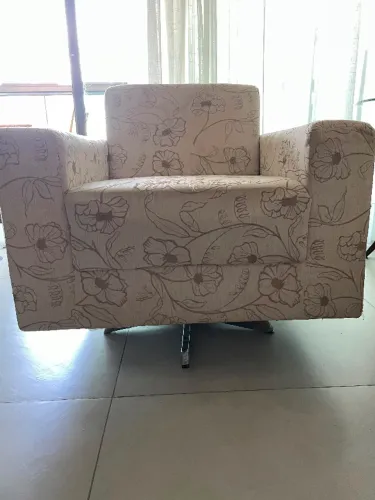 Poltrona giratória