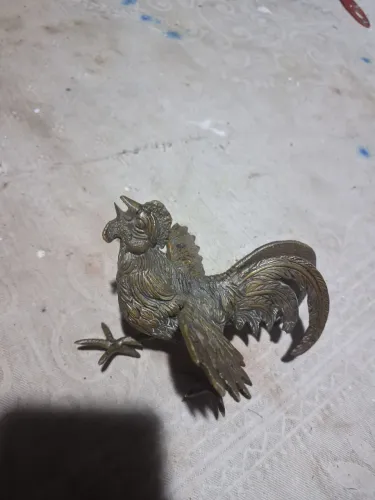 Galo em niniatura .bronze