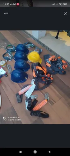 Equipamento EPI construção.