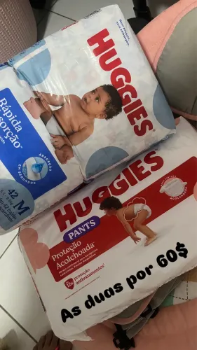 Fraldas tamanho M lacradas  