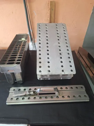 FORMA DE PICOLÉ 28 CAVIDADES