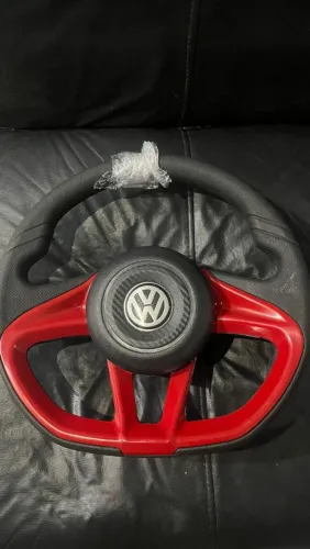 Volante mclaren vermelho nunca usado