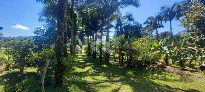 Sítio no bairro Fazenda de Dentro, em Biguaçu - SC