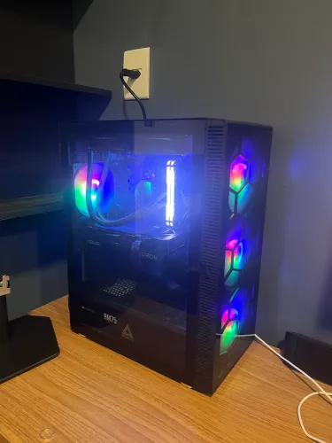 PC GAMER (COMPLETO) - CPU Ryzen 7 5700X + 32GB DDR4 + SSD + RX 7600