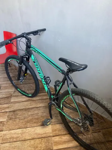 ARO 29 SEMI NOVA!