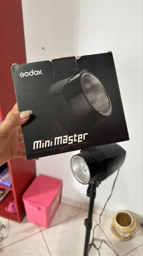 Flash de estúdio Godox K-150A 110v