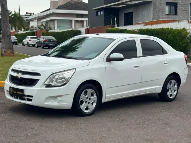 Chevrolet Cobalt LS 1.4 8V Flexpower 4P 2015
