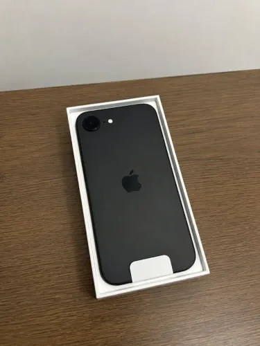 iPhone 16e 128Gb
