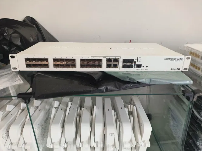 crs328 24p 4s+ rm<br>2500,00