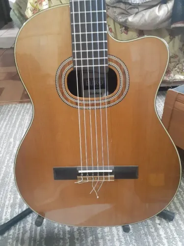 Violão Strimberg SC35-C nylon, elétrico, jack roldana, cutway, tampo Cedro, Fundo Pau Rosa