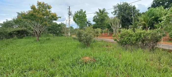 LOTE FINANCIADO com 1.467 mts. Sinal de R$13.680,00 mais 100 vezes