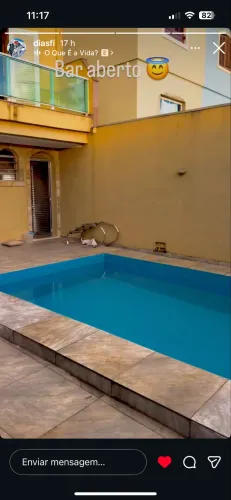 Aluga-se quarto mobiliado para rapazes