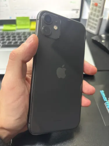 iPhone 11 64 GB 
