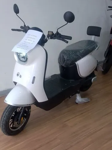 Moto-chefe - Mia 32 km/H
