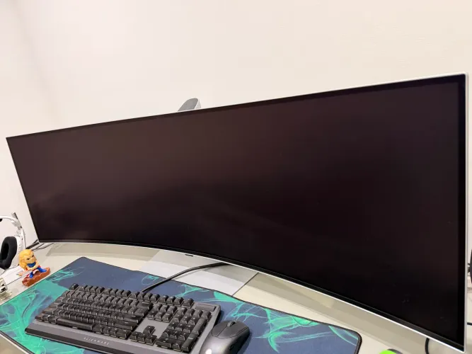 Monitor Odyssey Oled g9 - 2 meses de uso
